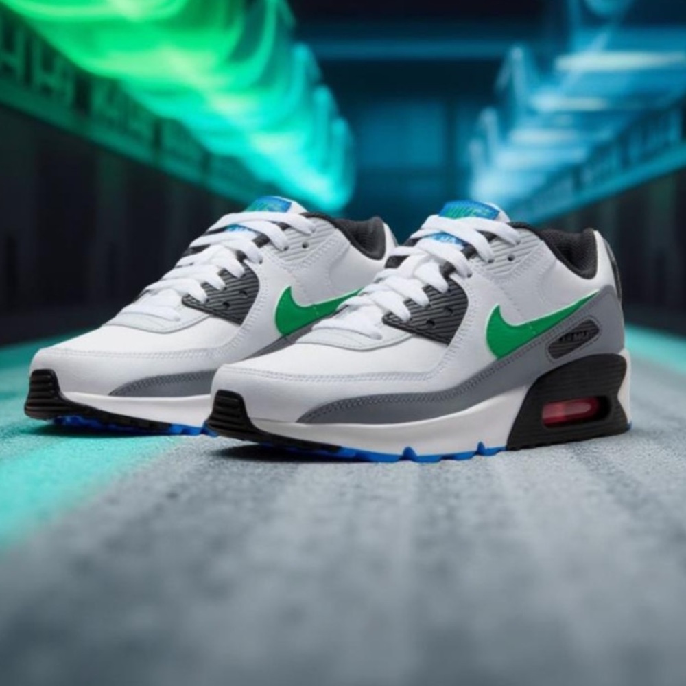 Nike Air Max 90 White Green Youth 6.5Y Womens 8 BNIB Classic Lifestyle Sneakers